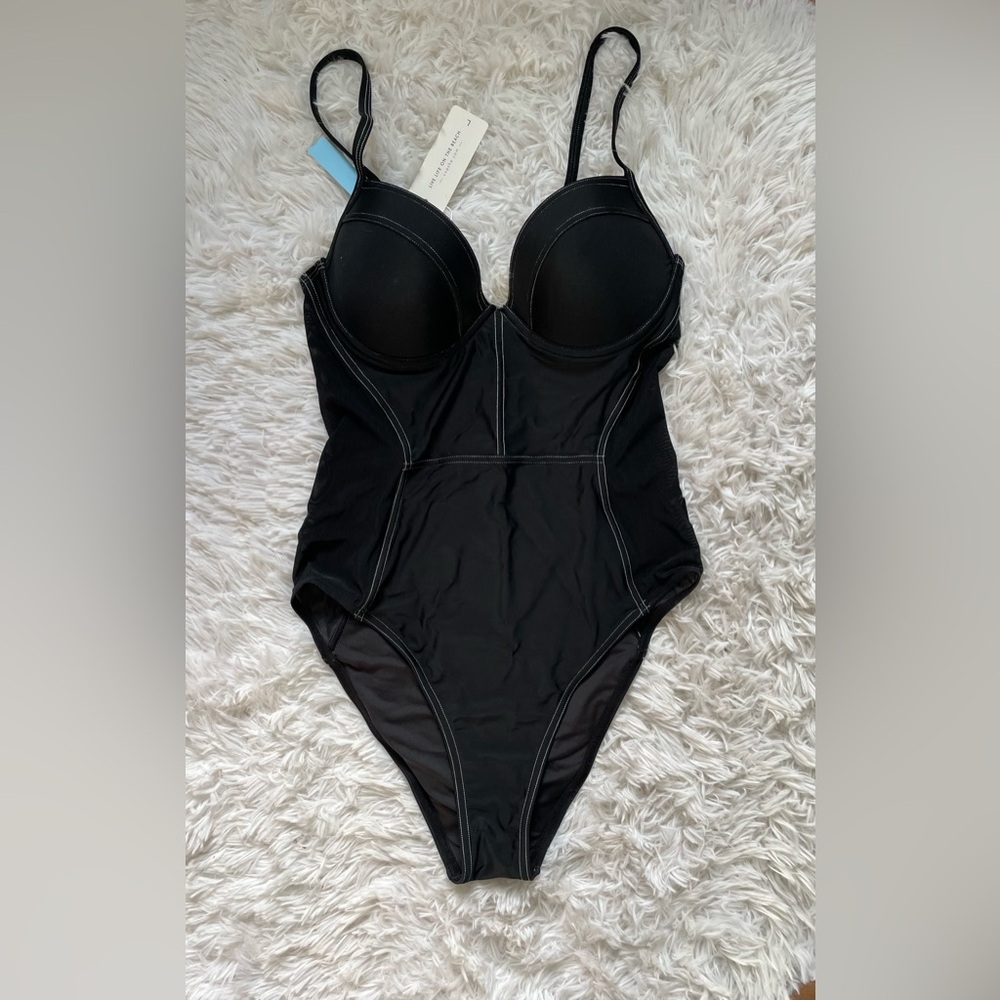 Sexy black one piece swimsuit
Cupshe Large